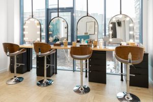 spotless clean salon